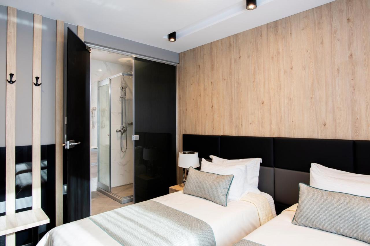 Family Hotel Business Club Sjumen Eksteriør bilde